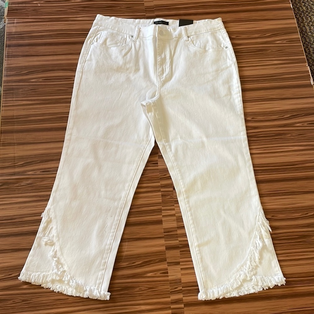 Nwt Versona Capri Jeans Size 18